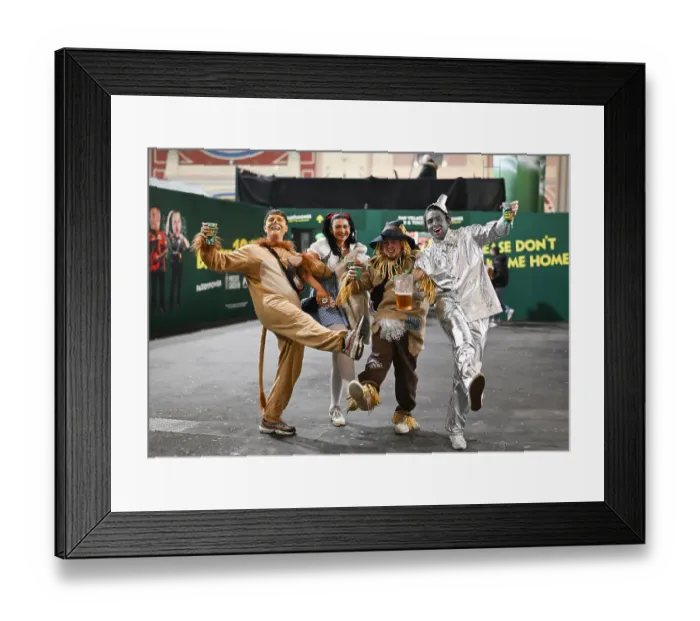 Framed Print : The Paddy Power PDC World Darts Championships 2024. Alexandra Palace Framed Print : The Paddy Power PDC World Darts Championships 2024. Alexandra Palace
