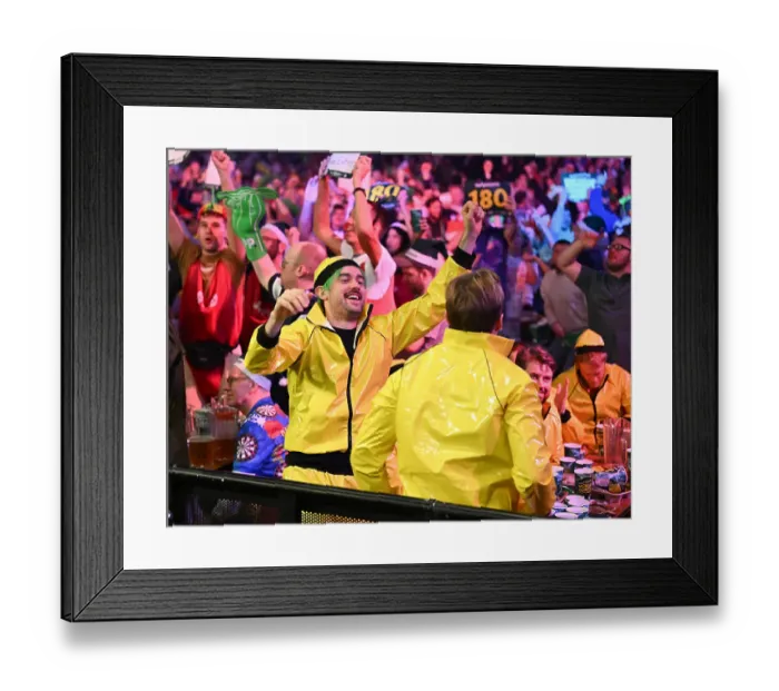 Framed Print : The Paddy Power PDC World Darts Championships 2024. Alexandra Palace