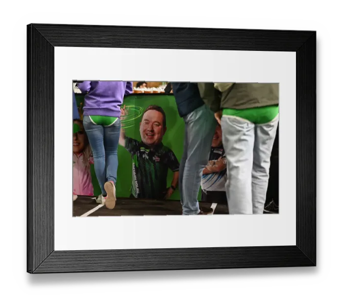 Framed Print : The Paddy Power PDC World Darts Championships 2024. Alexandra Palace Framed Print : The Paddy Power PDC World Darts Championships 2024. Alexandra Palace