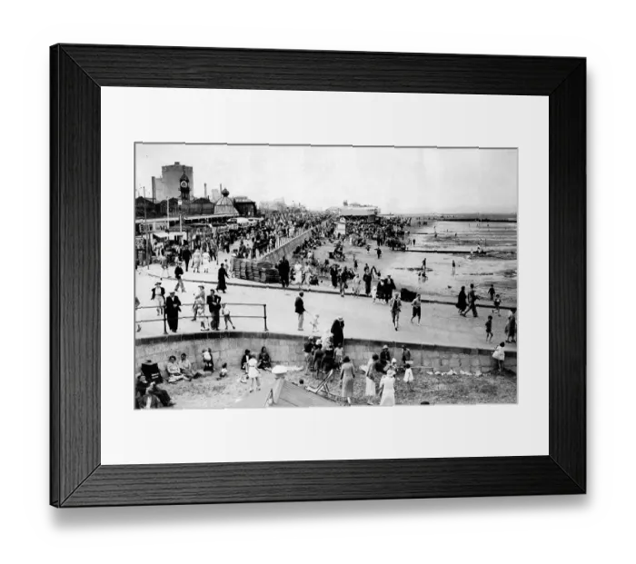 Framed Print : Weymouth in the 1930s Framed Print : Weymouth in the 1930s