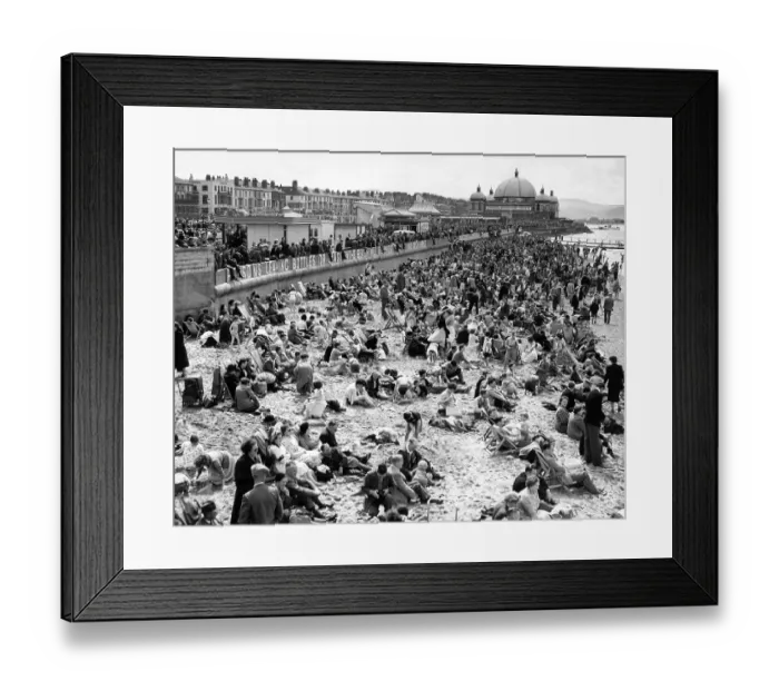 Framed Print : Rhyl, holidaymakers on the beach 1954 Framed Print : Rhyl, holidaymakers on the beach 1954