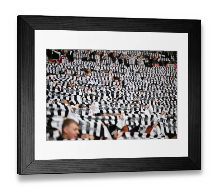 Framed Print : Toon Fans at Carabao Cup final 2025, Wembley. Liverpool 1 v Newcastle 2
