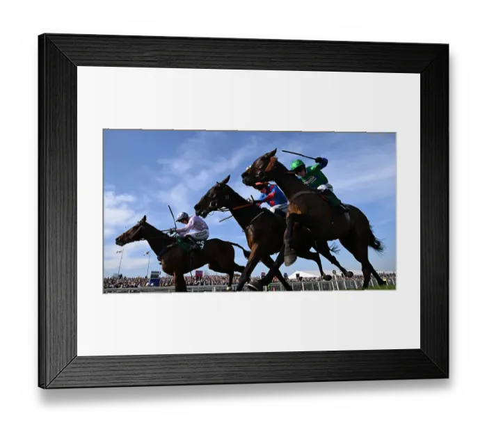 Framed Print : 2025 Grand National Aintree Framed Print : 2025 Grand National Aintree