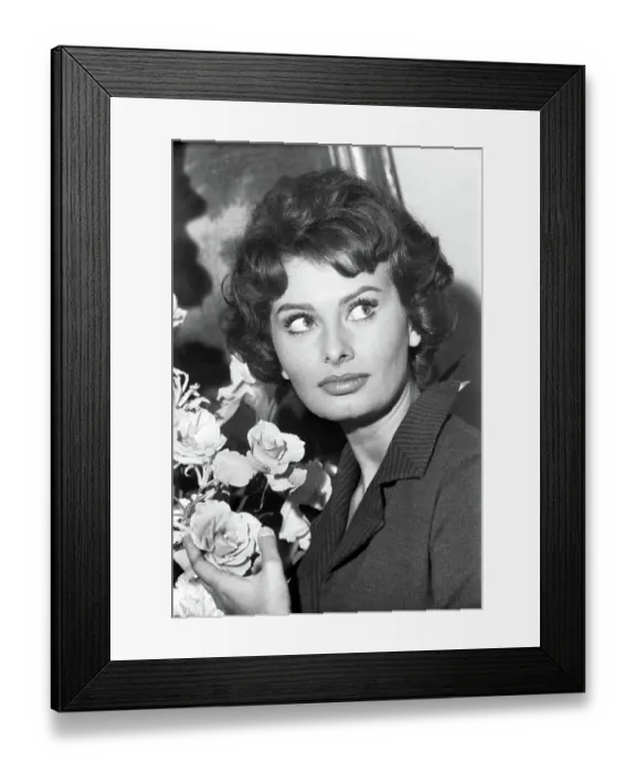 Framed Print : Actress Sophia Loren in London 1957