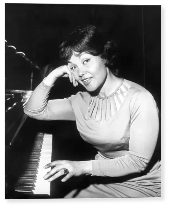 Print : Jazz singer Cleo Laine, 1963 Print : Jazz singer Cleo Laine, 1963