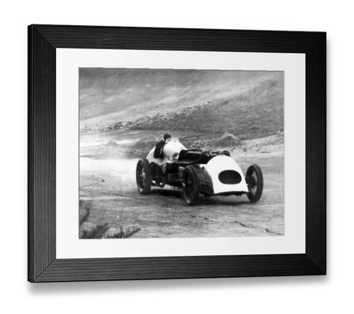 Framed Print : Jeffrey G. Parry Thomas testing at Brooklands in his 400hp racing car 'Babs' before his land speed record attempt in 1927 Framed Print : Jeffrey G. Parry Thomas testing at Brooklands in his 400hp racing car 'Babs' before his land speed record attempt in 1927