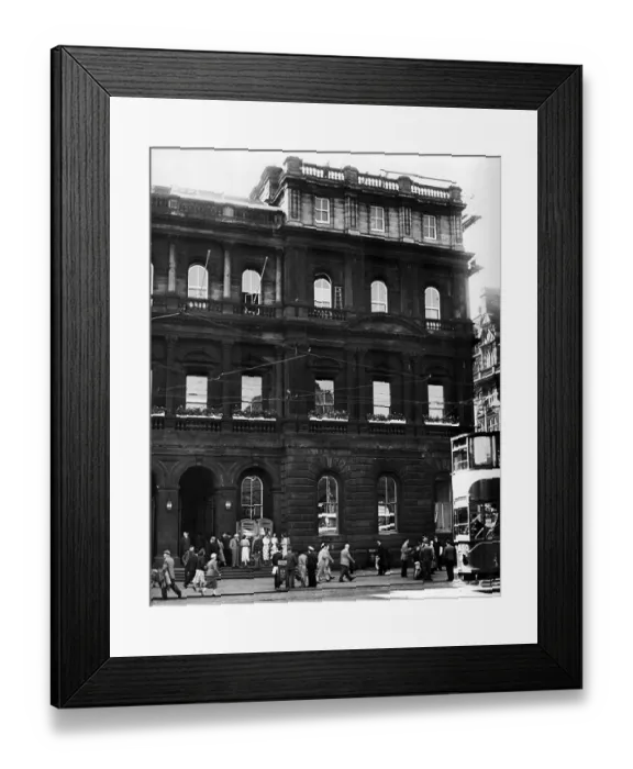 Framed Print : G.P.O. Building, Edinburgh 1953 Framed Print : G.P.O. Building, Edinburgh 1953