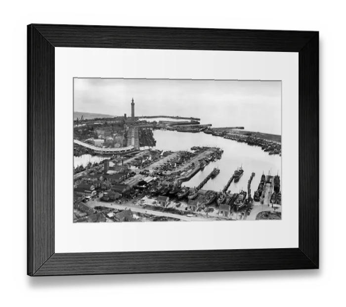 Framed Print : Aerial view of Grimsby Docks, Yorkshire 1946 Framed Print : Aerial view of Grimsby Docks, Yorkshire 1946