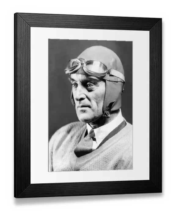 Framed Print : Sir Malcolm Campbell, Racing Driver in 1933 Framed Print : Sir Malcolm Campbell, Racing Driver in 1933
