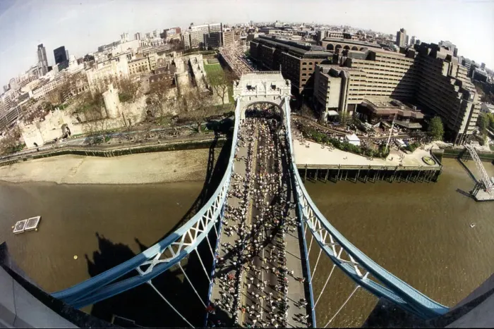 Framed Print : An aerial view from Tower Bridge of the 1996 London Marathon Framed Print : An aerial view from Tower Bridge of the 1996 London Marathon
