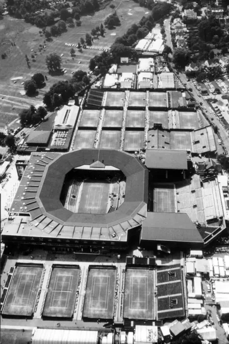 Framed Print : Aerial view of Wimbledon 1989 Framed Print : Aerial view of Wimbledon 1989