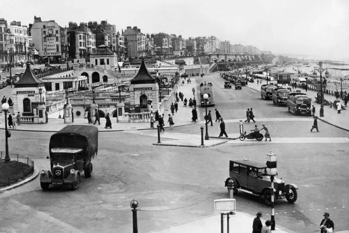 Framed Print : The Aquarium Marine Parade in Brighton 1937 Framed Print : The Aquarium Marine Parade in Brighton 1937