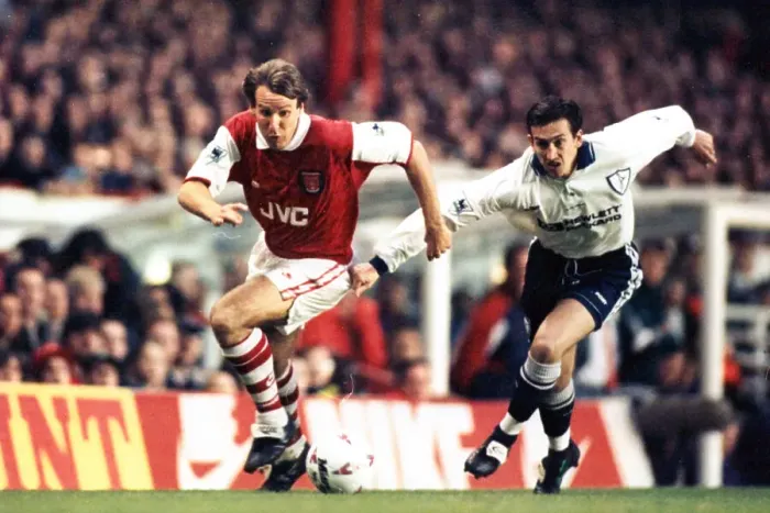 Framed Print : Arsenal's Paul Merson and Spurs Justin Edinburgh Framed Print : Arsenal's Paul Merson and Spurs Justin Edinburgh