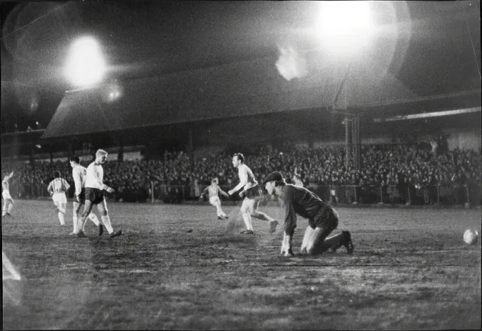 Framed Print : Barnet v Enfield