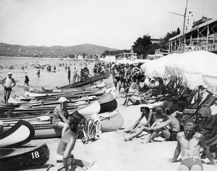 Framed Print : The beach at Juan-Les-Pins, 1931 Framed Print : The beach at Juan-Les-Pins, 1931