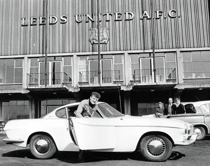 Framed Print : Billy Bremner, outside Leeds United's Elland Road Ground Framed Print : Billy Bremner, outside Leeds United's Elland Road Ground