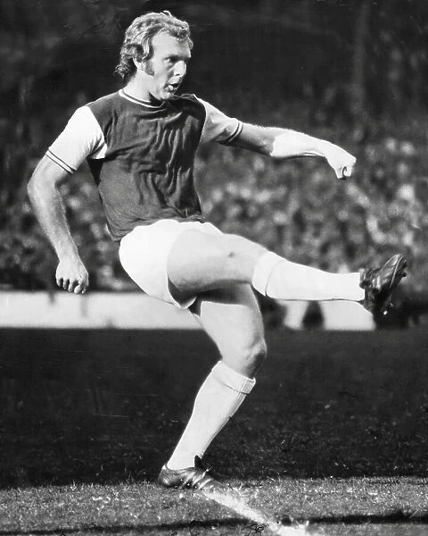 Bobby Moore in action for West Ham against Spurs 1970