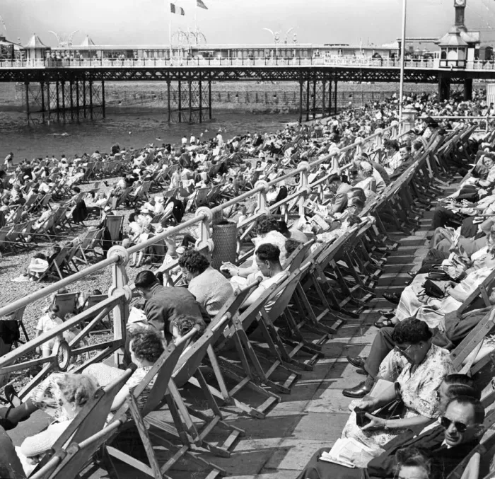 Framed Print : Brighton Beach 1955 Framed Print : Brighton Beach 1955
