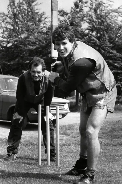 Framed Print : Bryan Robson and Ray Wilkins playing cricket Framed Print : Bryan Robson and Ray Wilkins playing cricket