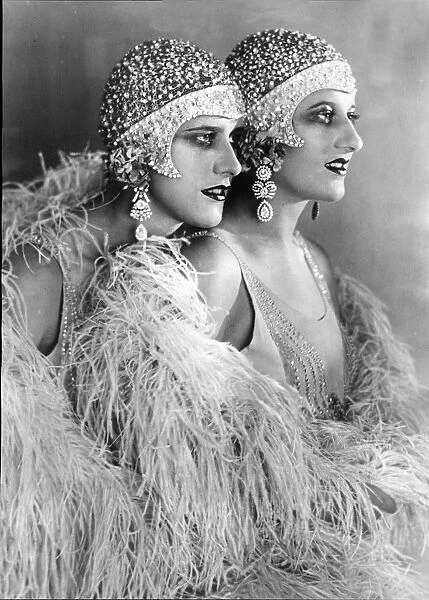 Cabaret glamour. English dancers, The Rowe Sisters 1929