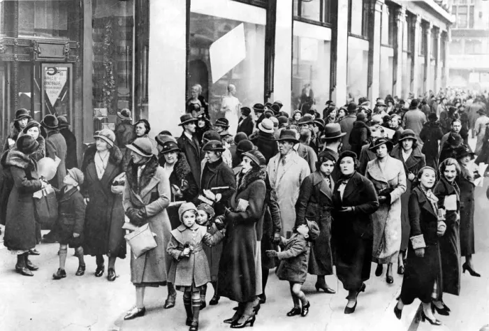 Framed Print : Christmas shoppers in 1934