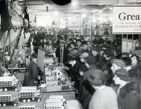 Christmas shopping 1936