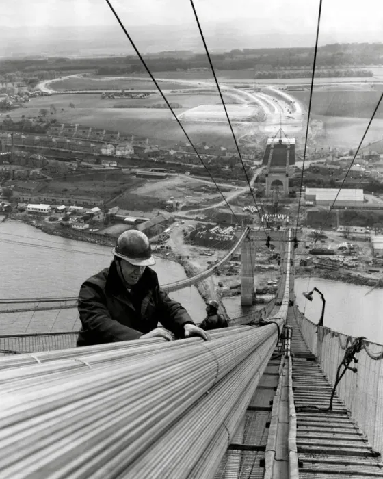 Framed Print : Construction of the Forth Bridge, Scotland Framed Print : Construction of the Forth Bridge, Scotland