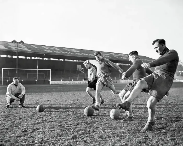 Framed Print : Coventry City players going through their shooting practice prior to a FA Cup match Framed Print : Coventry City players going through their shooting practice prior to a FA Cup match