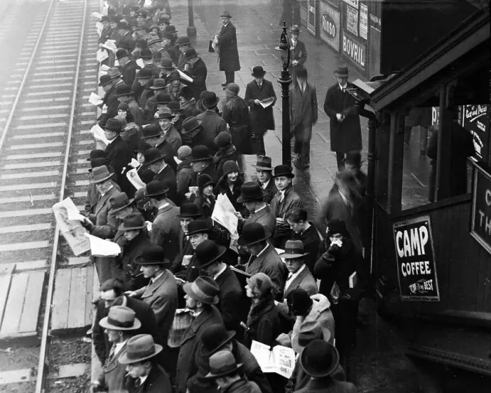Framed Print : Crowd of commuters on rail platform at Ilford station, 1930 Framed Print : Crowd of commuters on rail platform at Ilford station, 1930