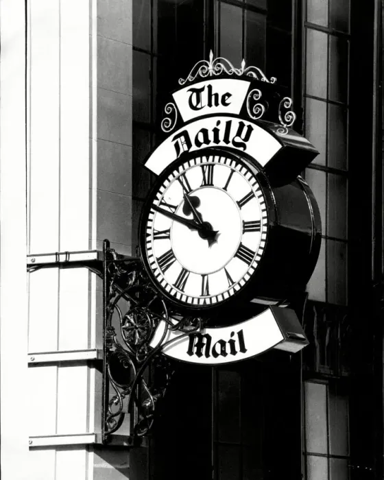Framed Print : The Daily Mail clock outside the Daily Mail building Framed Print : The Daily Mail clock outside the Daily Mail building