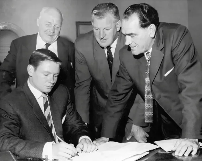 Framed Print : Dave Hilley, footballer signs for Newcastle United