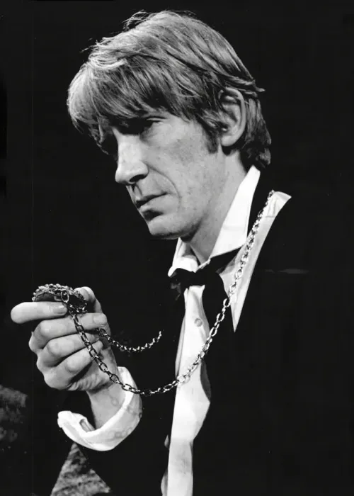 Framed Print : David Warner as Hamlet Framed Print : David Warner as Hamlet