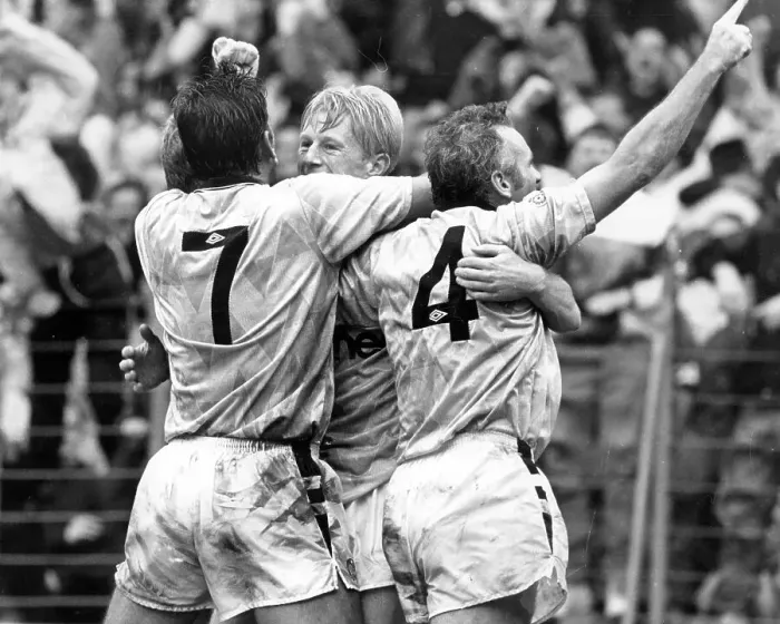 Framed Print : David White (Left) and Peter Reid (Right) with Colin Hendry after he scored Manchester City's third goal Framed Print : David White (Left) and Peter Reid (Right) with Colin Hendry after he scored Manchester City's third goal