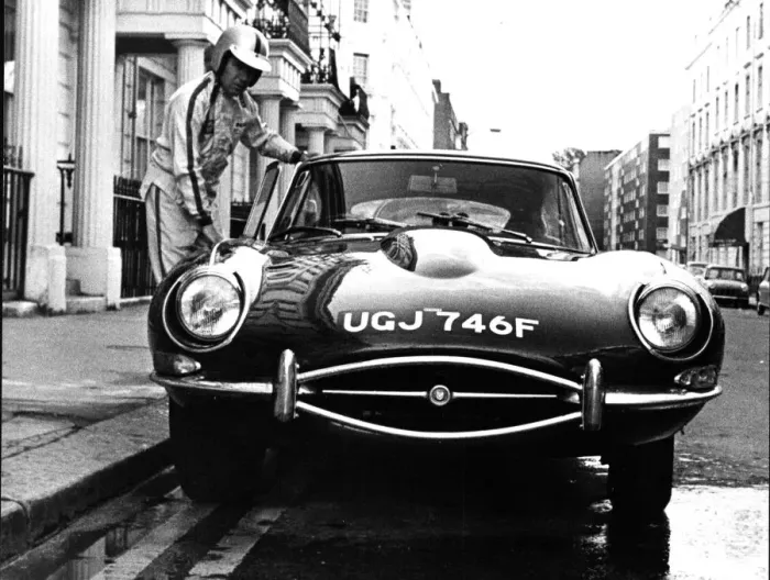 Framed Print : E-Type Jaguar Framed Print : E-Type Jaguar