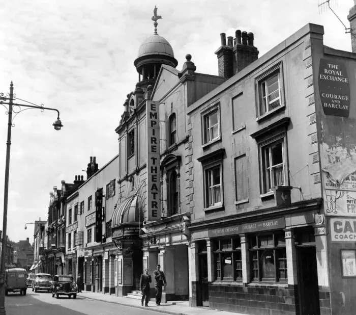 Framed Print : Empire Theatre, Chatham - 1960 Framed Print : Empire Theatre, Chatham - 1960