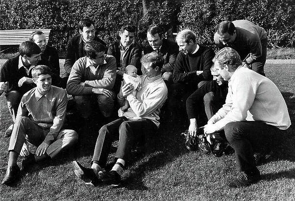 England 1966 world cup team with a baby who was given all their names