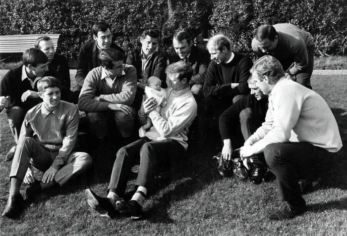 Framed Print : England 1966 world cup team with a baby who was given all their names Framed Print : England 1966 world cup team with a baby who was given all their names