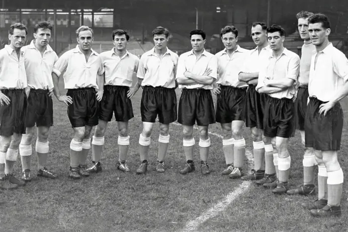 Framed Print : The England team pictured at Stamford Bridge 1955 Framed Print : The England team pictured at Stamford Bridge 1955