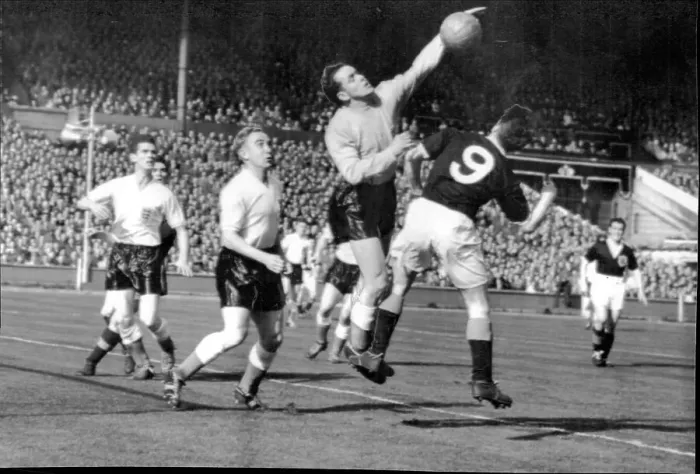 Framed Print : England v Scotland 2-1 1957 Framed Print : England v Scotland 2-1 1957