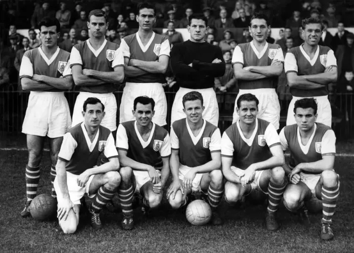 Framed Print : Football club groups AFC Bournemouth and Boscombe 1959 L-R: Back Framed Print : Football club groups AFC Bournemouth and Boscombe 1959 L-R: Back