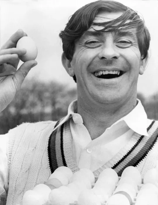 Framed Print : Fred Trueman in 1970 Framed Print : Fred Trueman in 1970