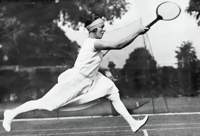 Framed Print : French tennis player Suzanne Lenglen Framed Print : French tennis player Suzanne Lenglen