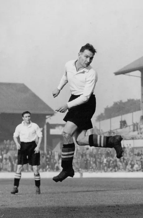 Framed Print : George Tadman, Charlton Athletic F. C. footballer in 1939 Framed Print : George Tadman, Charlton Athletic F. C. footballer in 1939