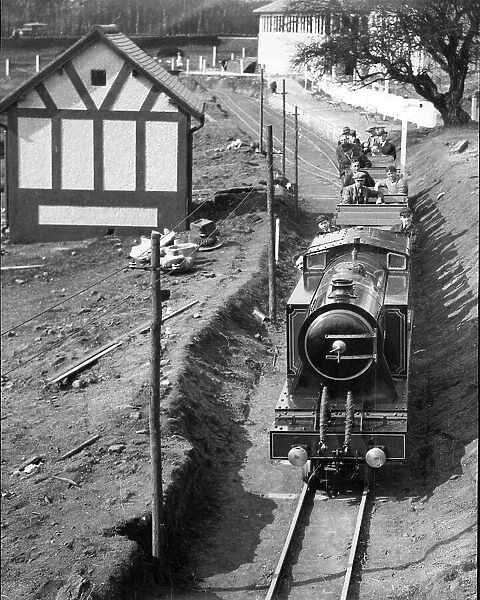 Golden Acre Park miniature railway in Leeds 1932