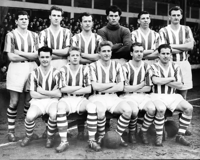 Framed Print : Huddersfield Town FC team group 1957 Framed Print : Huddersfield Town FC team group 1957