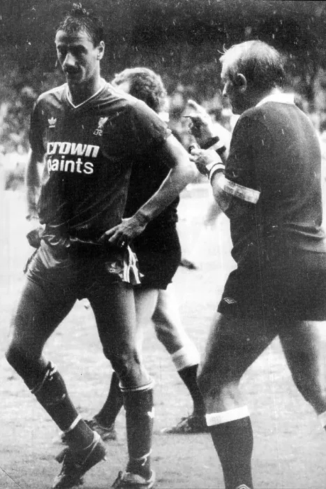 Framed Print : Ian Rush being sent off 1988 Framed Print : Ian Rush being sent off 1988
