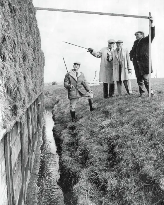 Framed Print : InspectingBecher'sBrookon the Grand National course, Aintree 1967