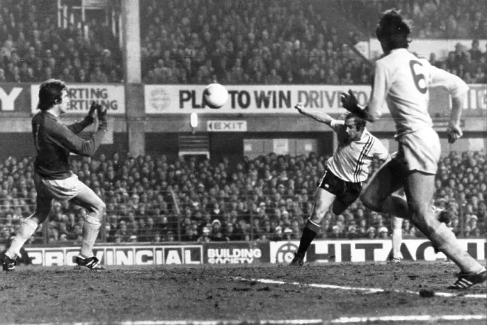 Framed Print : Jimmy Greenhoff scores in the FA Cup Semi Final 1979 Framed Print : Jimmy Greenhoff scores in the FA Cup Semi Final 1979