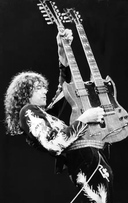 Framed Print : Jimmy Page of Led Zeppelin Framed Print : Jimmy Page of Led Zeppelin