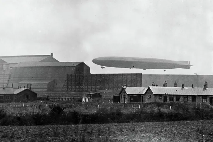 Framed Print : L71, a German Zeppelin, landing at Pulham Aerodrome 1920